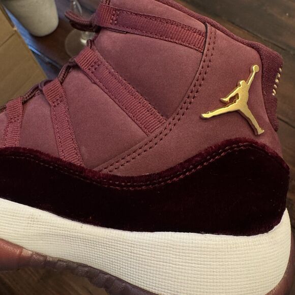 Air Jordan 11 Retro GG Heiress Velvet Maroon Shoes - Picture 5 of 11